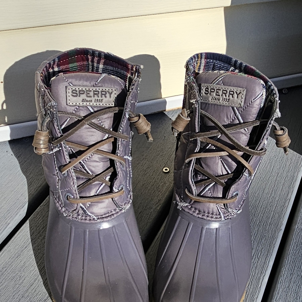 Sperry Plaid Lined Gray Boots